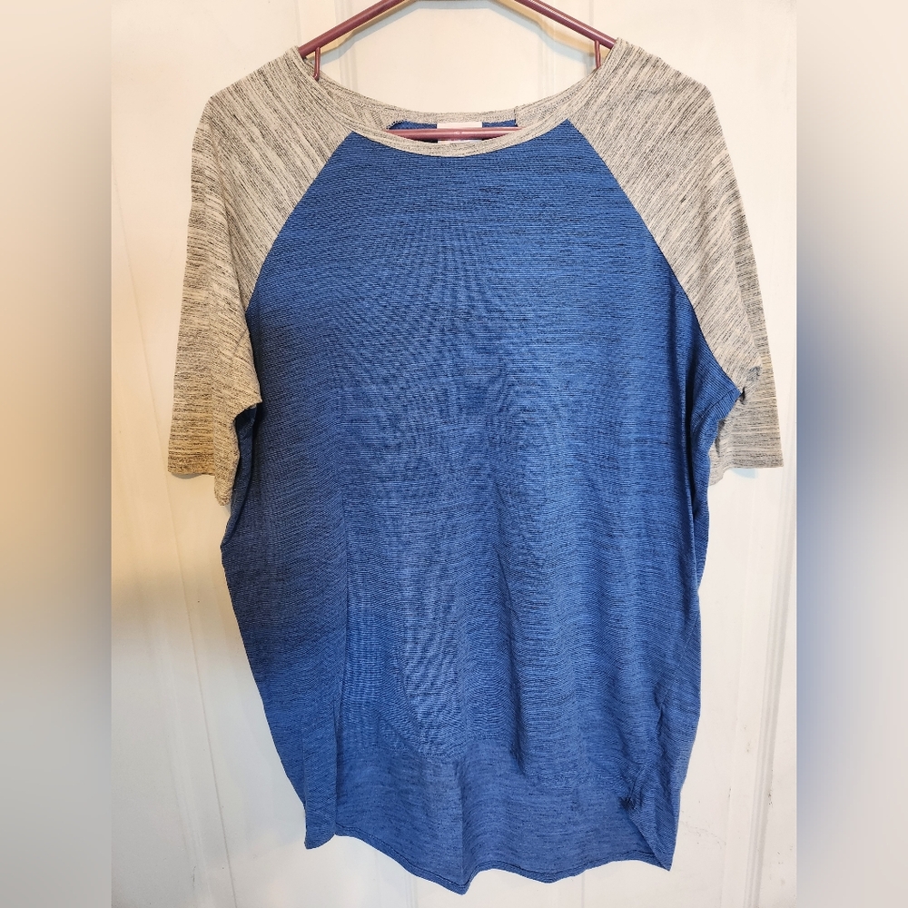 LulaRoe Irma shirt